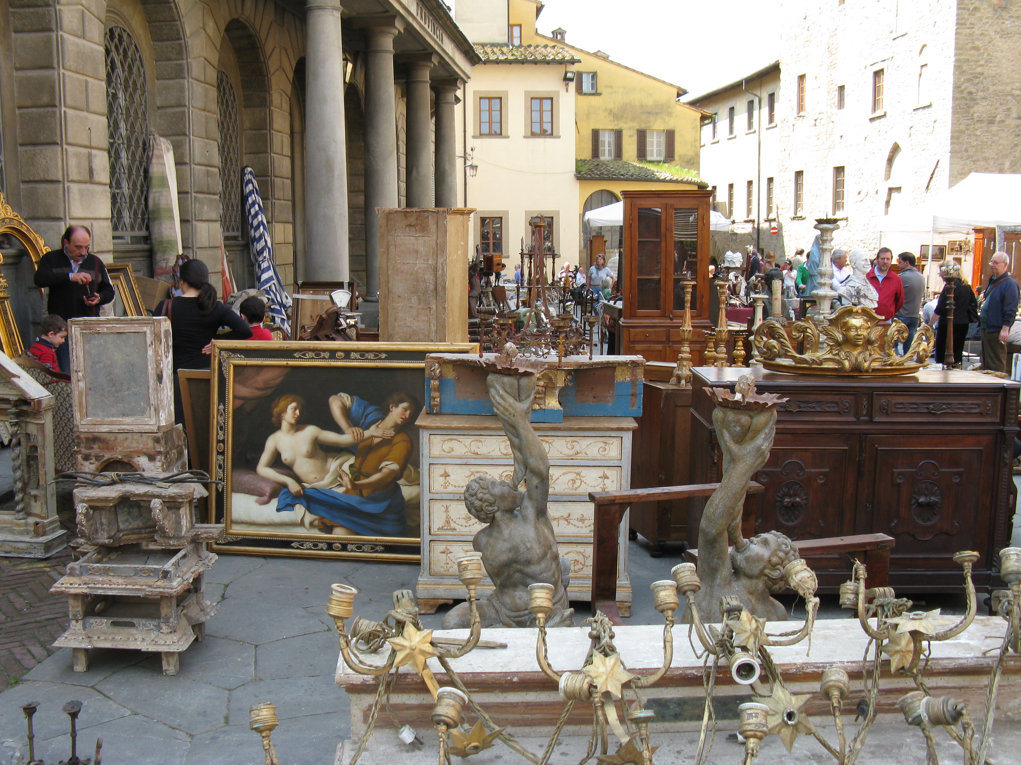 Every piece has a story at the Arezzo Antique Market