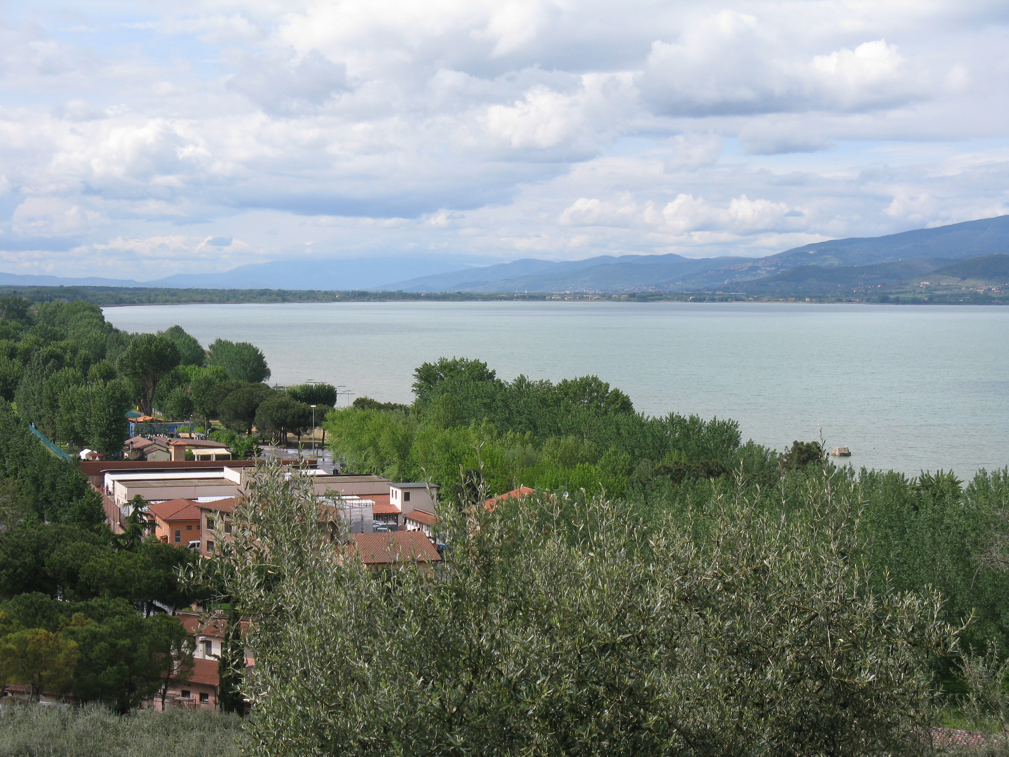 Lago Tresimeno from Castiglione del Lago 